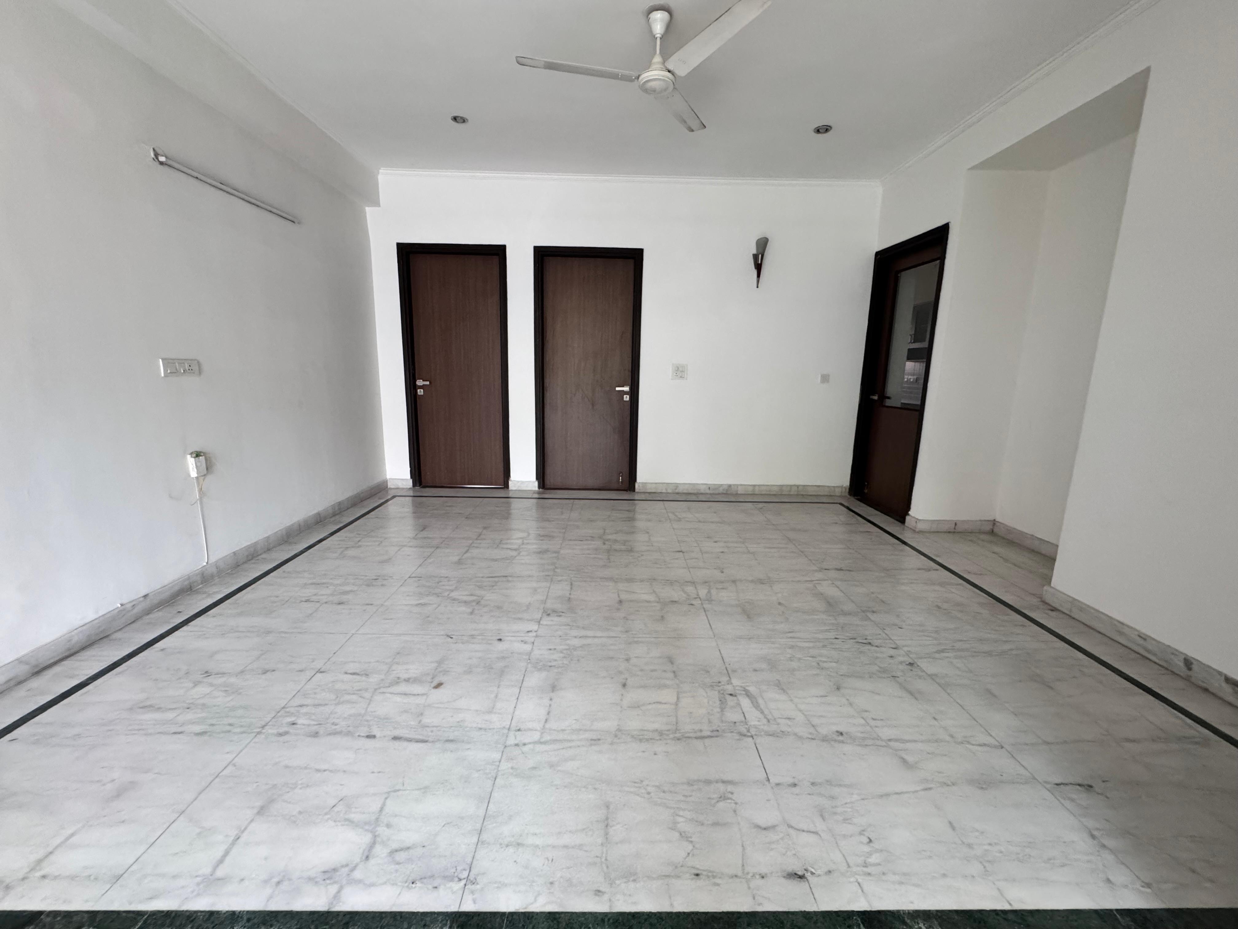 3 BHK + Servant Room Builder Floor For Rent in Unitech Nirvana Country Cedar Crest