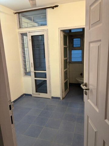 Building Lobby in 4 BHK Villa at Unitech Deerwood Chase, Nirvana Country – for Rent