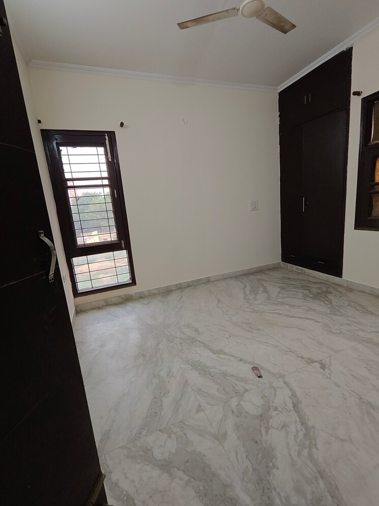 Room, rwa-residential-society 1 Bedroom 900 Sq.Ft. Apartment In Sector 40 Gurgaon 8804142