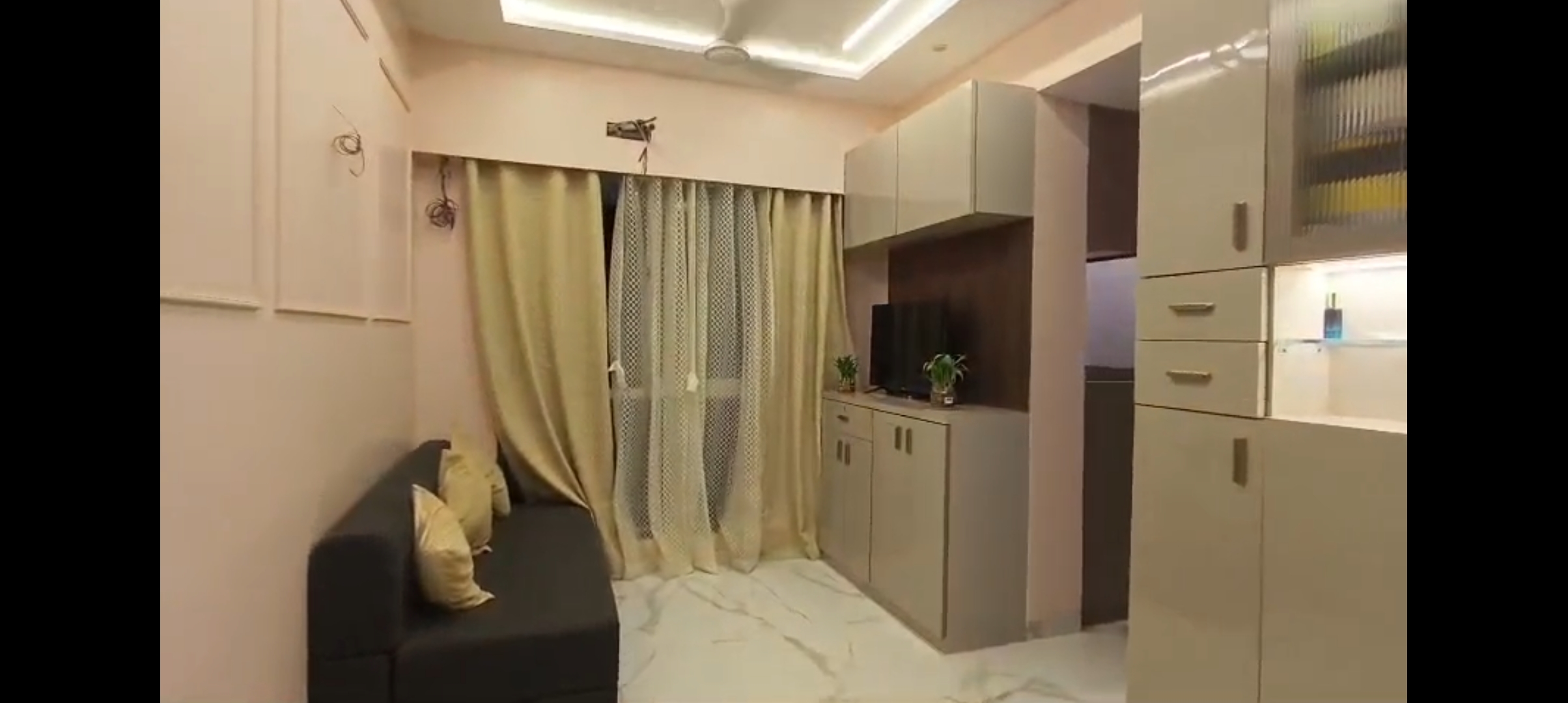 1 BHK + Study Room Apartment For Rent in Jyoti CHS Santacruz East