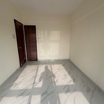 Room in 1 BHK Apartment at Borivali East – for Sale