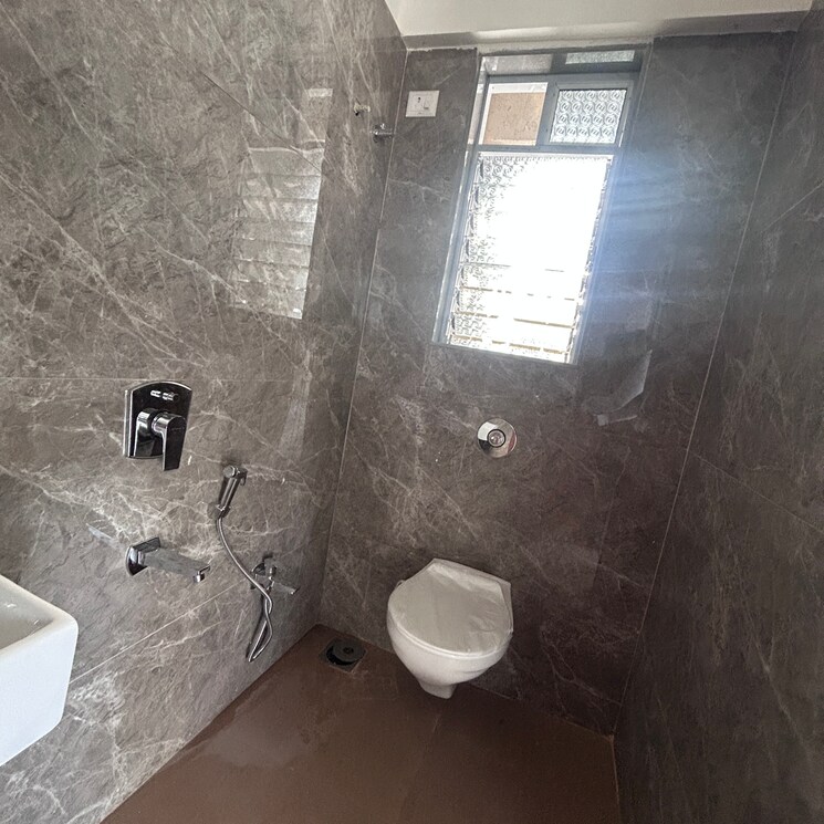 Bathroom, borivali east 1 Bedroom 370 Sq.Ft. Apartment In Borivali East Mumbai 8804185