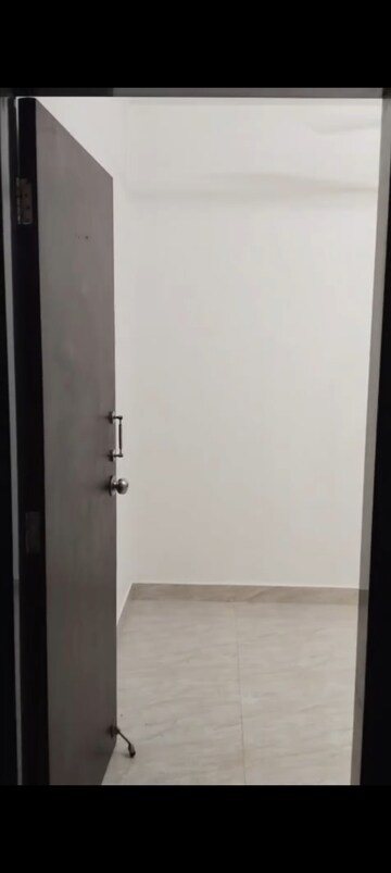 Room in 2 BHK Apartment at Kalina Vihar Darshan CHS, Kalina – for Rent