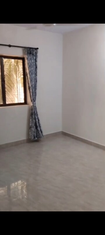 Room in 2 BHK Apartment at Kalina Vihar Darshan CHS, Kalina – for Rent