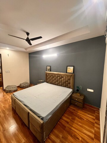 Bedroom in 2 BHK Builder Floor at Sector 43 – for Rent