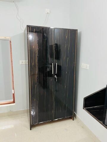 Furnished Amenities in 2 BHK Builder Floor at South City 1 – for Rent