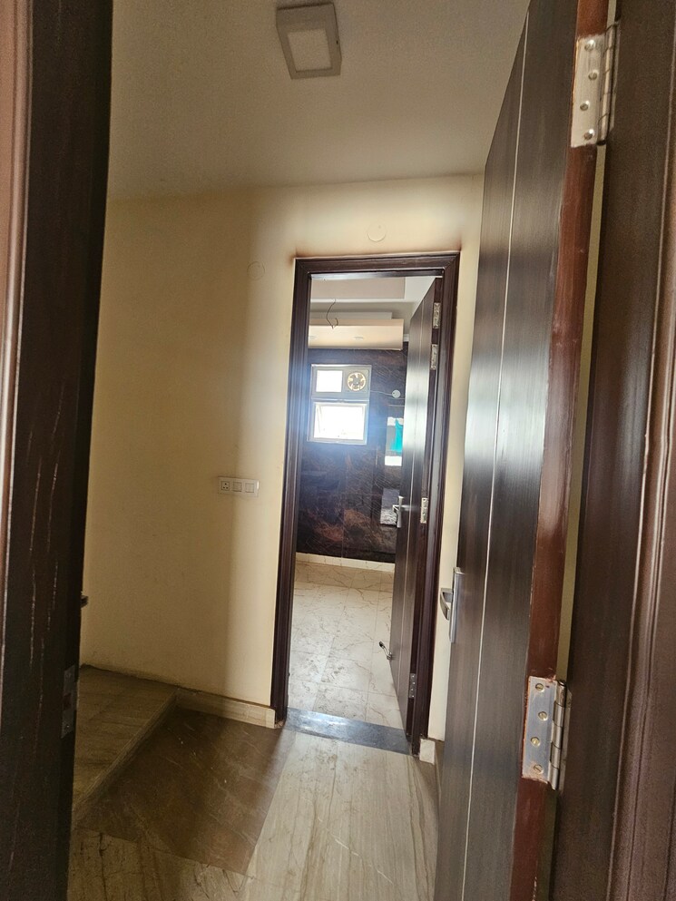 Kitchen, sector 4 2.5 Bedroom 250 Sq.Yd. Builder Floor In Sector 4 Gurgaon 8804200