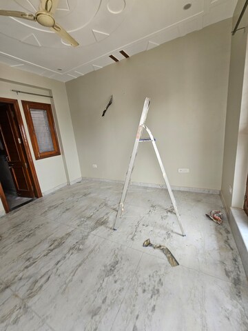 3 BHK Builder Floor For Rent in Sector 9