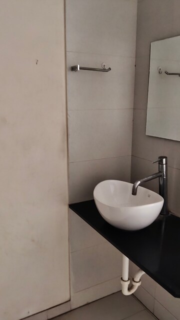 Master Bedroom in 2 BHK Apartment at 33 Keshavkunj, Mundhwa – for Rent