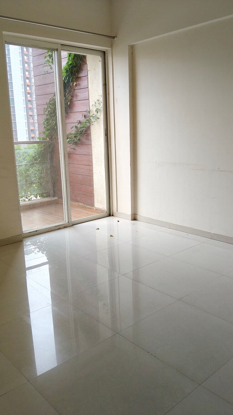 Balcony, 33-keshavkunj 2 Bedroom 1031 Sq.Ft. Apartment In Mundhwa Pune 8804218