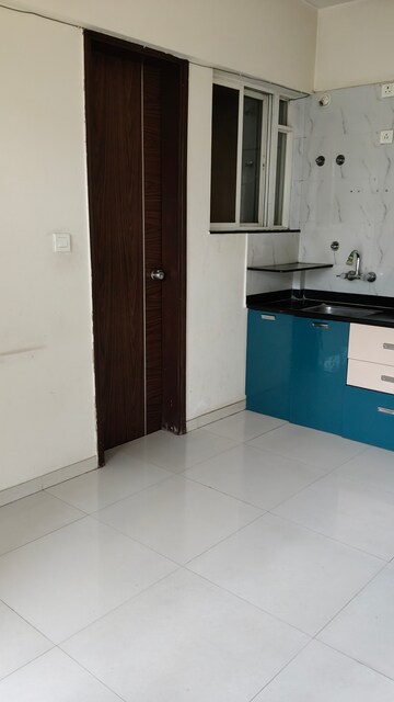 Room in 2 BHK Apartment at 33 Keshavkunj, Mundhwa – for Rent
