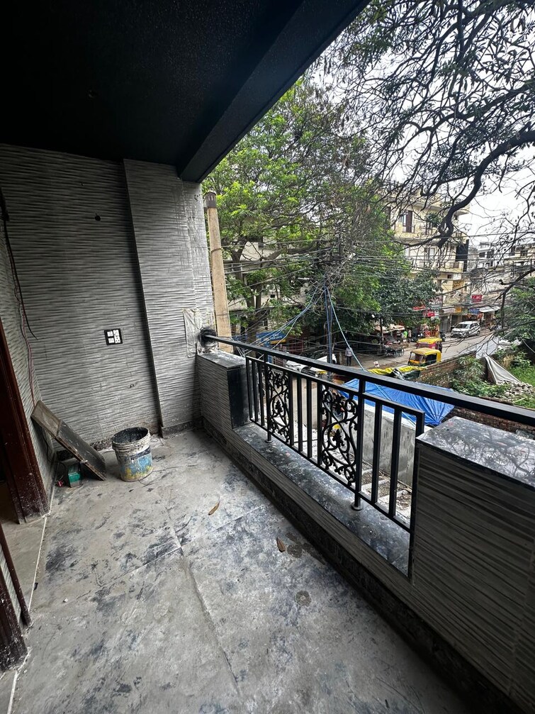 Balcony, inderpuri 4 Bedroom 2475 Sq.Ft. Apartment In Inderpuri Delhi 8804227