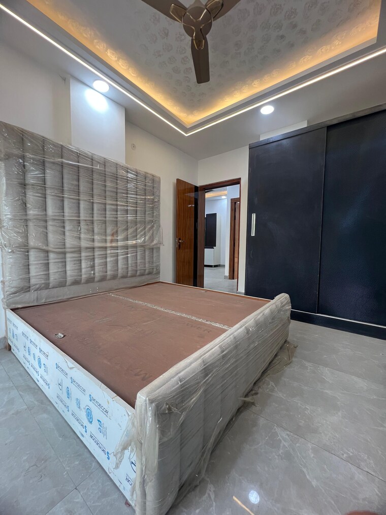 Room, niti khand i 4 Bedroom 2000 Sq.Ft. Builder Floor In Niti Khand I Ghaziabad 8804247