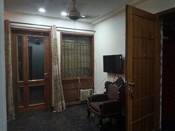 Living Room in 1 BHK Builder Floor at Malviya Nagar – for Rent
