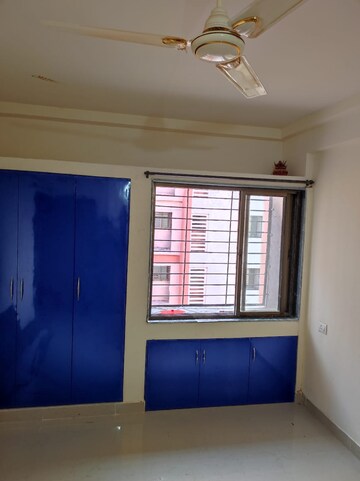 Room in 1 BHK Apartment at Kedar CHS, Taloja Panchanand – for Rent