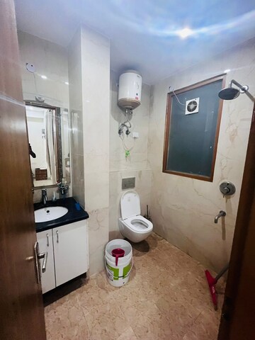 Master Bedroom in 1 BHK Builder Floor at Sector 46 – for Rent