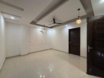 Master Bedroom in 3 BHK Builder Floor at Sector 51 – for Rent