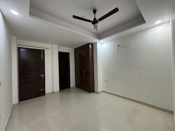 Master Bedroom in 3 BHK Builder Floor at Sector 51 – for Rent