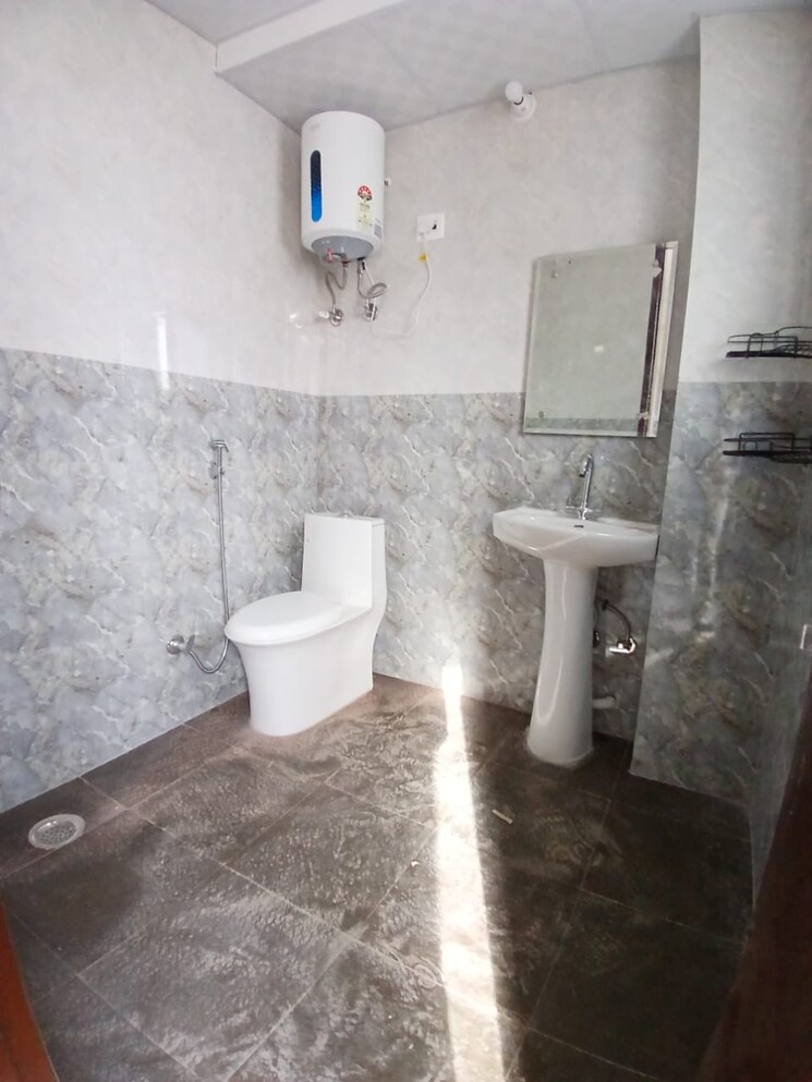 Master Bedroom, sector 51 3 Bedroom 2650 Sq.Ft. Builder Floor In Sector 51 Gurgaon 8804303