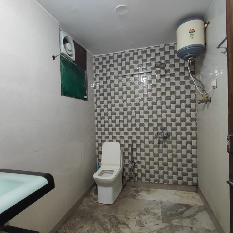 Bathroom, malviya nagar 1 Bedroom 600 Sq.Ft. Builder Floor In Malviya Nagar Delhi 8804304