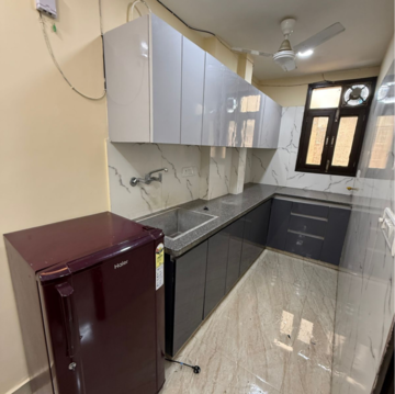 Kitchen in 1 BHK Builder Floor at Malviya Nagar – for Rent