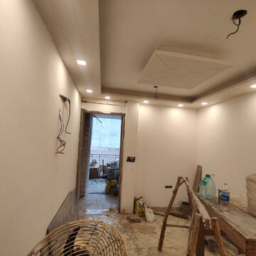 Bedroom in 2 BHK Builder Floor at Malviya Nagar – for Rent