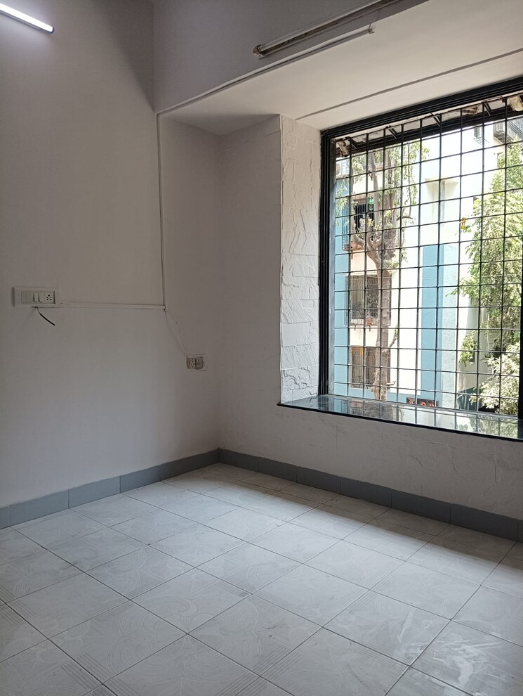 Room, smruti-chs-vile-parle-east 2 Bedroom 640 Sq.Ft. Apartment In Vile Parle East Mumbai 8804322