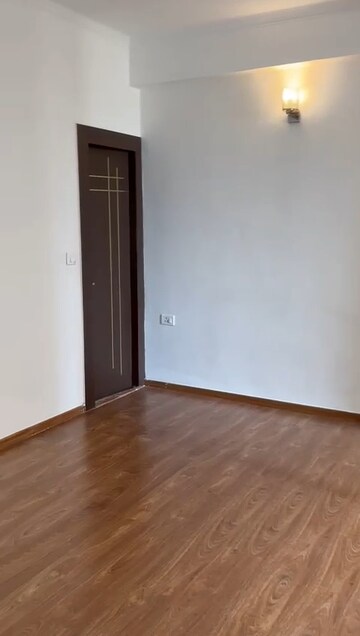 Room in 2 BHK Apartment at Saviour Green Arch, Tech Zone 4 Greater Noida – for Rent