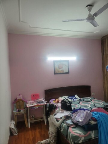 Master Bedroom in 3 BHK Builder Floor at Sector 50 – for Rent