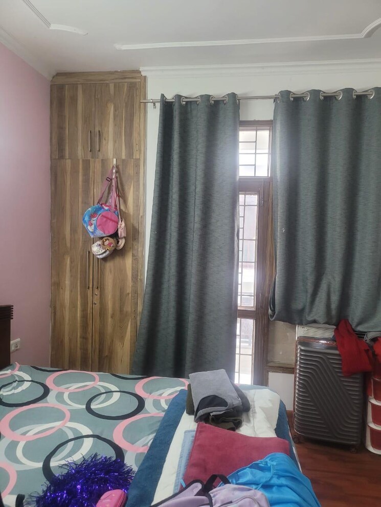 Bedroom, sector 50 3 Bedroom 1800 Sq.Ft. Builder Floor In Sector 50 Gurgaon 8804333