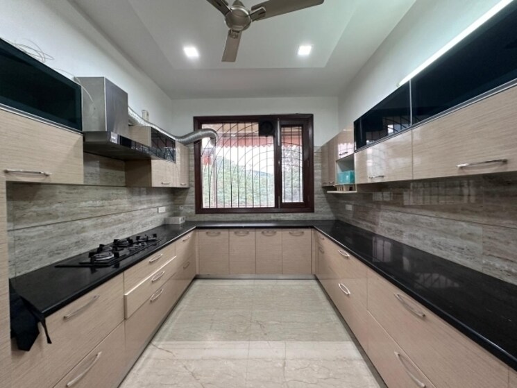 Kitchen, palam vihar 3 Bedroom 2717 Sq.Ft. Builder Floor In Palam Vihar Gurgaon 8804343
