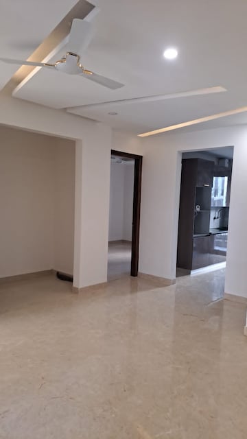 Room in 1 BHK Builder Floor at Palam Vihar – for Rent