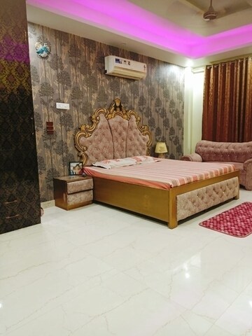 3 BHK Builder Floor For Rent in Sector 23