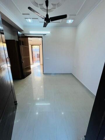 Kitchen in 1 BHK Builder Floor at Sector 31 – for Rent