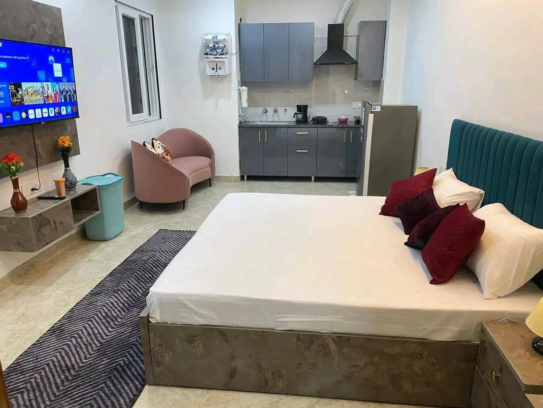 StudioBuilder Floor For Rent in D Block 