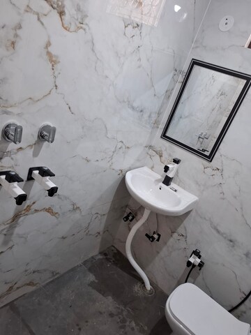 Bathroom in 2 BHK Villa at Sector 55 – for Rent