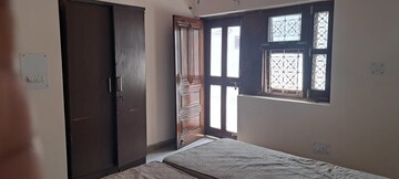 Room in 1 RK Independent House at Sector 55 – for Rent