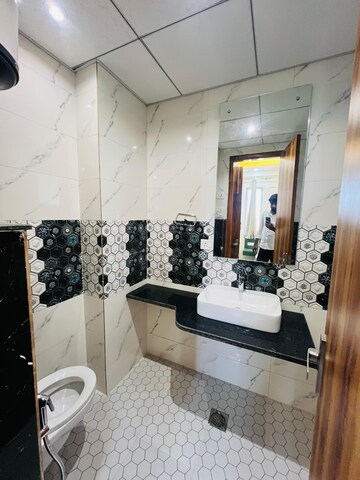 Master Bedroom in 2 BHK Builder Floor at Sector 52 – for Rent