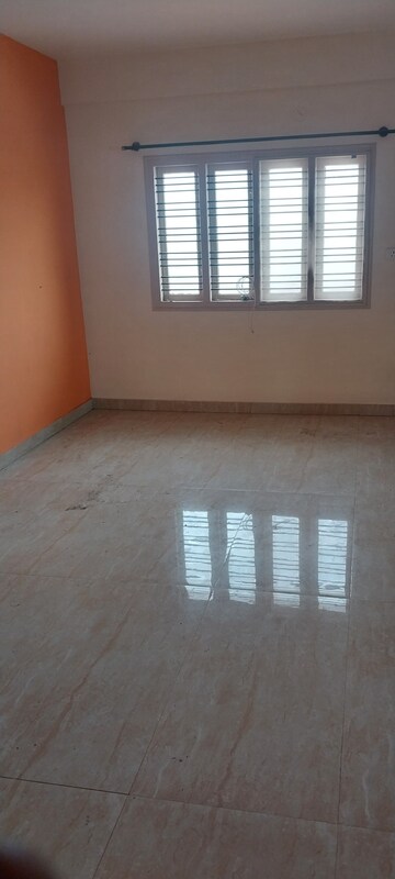 Room in 3 BHK Apartment at Vidyaranyapura – for Rent