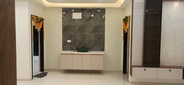 Room in 3.5 BHK Apartment at Rajapushpa Provincia, Narsingi – for Rent