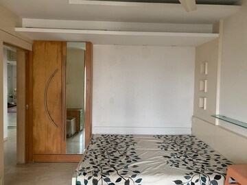 Bedroom in 3 BHK Apartment at Hubtown Ackruti Aditya, Tardeo – for Sale