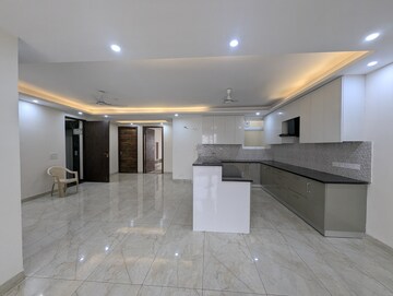 Kitchen in 3 BHK Builder Floor at Kohli One Malibu Town, Sector 47 – for Rent