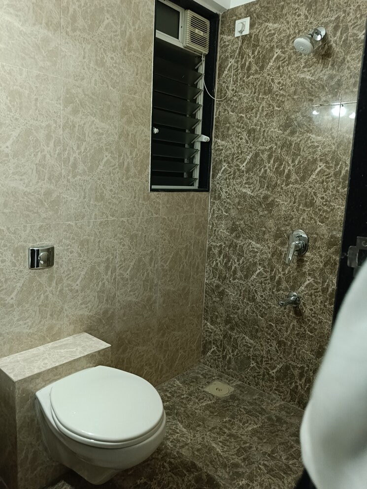 Bathroom, worli 1 Bedroom 500 Sq.Ft. Apartment In Worli Mumbai 8804476