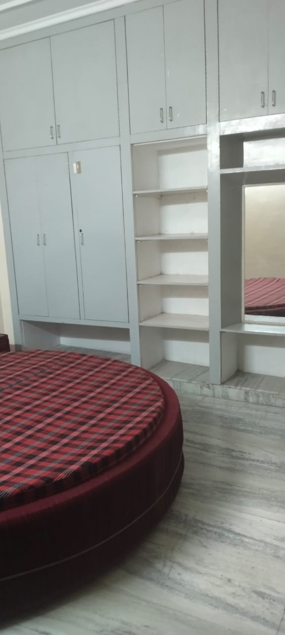 2 BHK 2150 Sq.Ft. Builder Floor in Vijay Tower Gomti Nagar