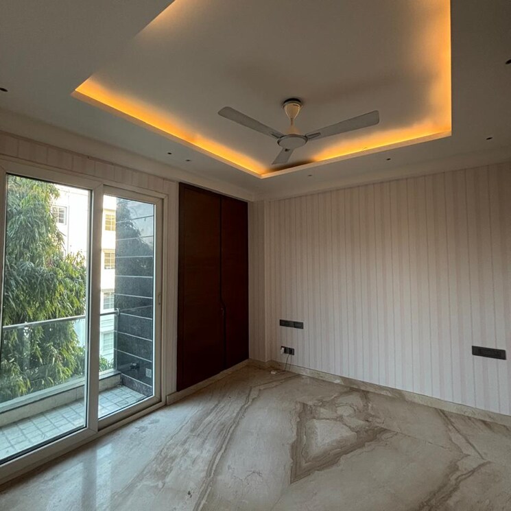 Bedroom, defence colony 3 Bedroom 1800 Sq.Ft. Builder Floor In Defence Colony Delhi 8804525