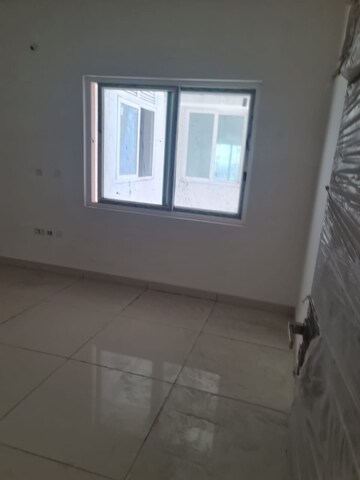 Room in 3 BHK Apartment at Sukhii Ubuntu, Puppalaguda – for Sale