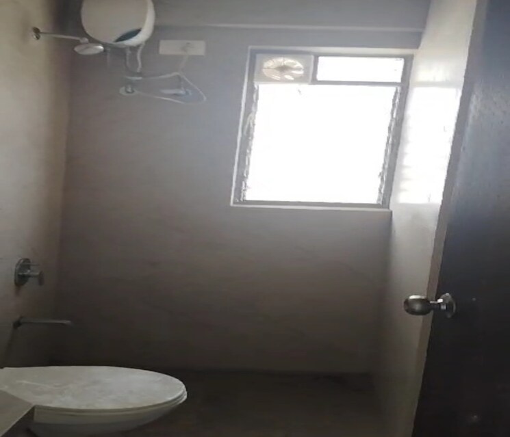 Bathroom, matunga east 2.5 Bedroom 980 Sq.Ft. Apartment In Matunga East Mumbai 8804636