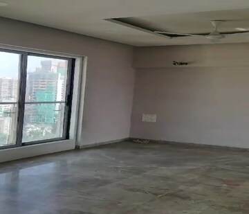Room in 2.5 BHK Apartment at Matunga East – for Sale