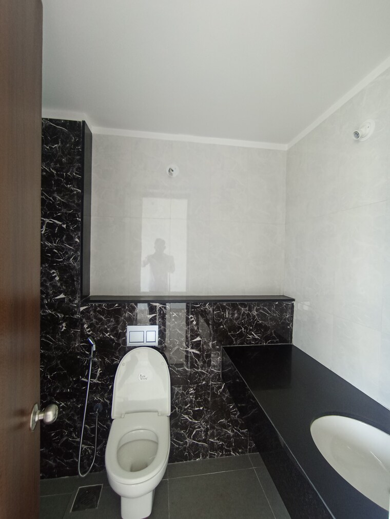 Bathroom, lodha-palava-trinity-a-to-c 3 Bedroom 1200 Sq.Ft. Apartment In Dombivli East Thane 8804678
