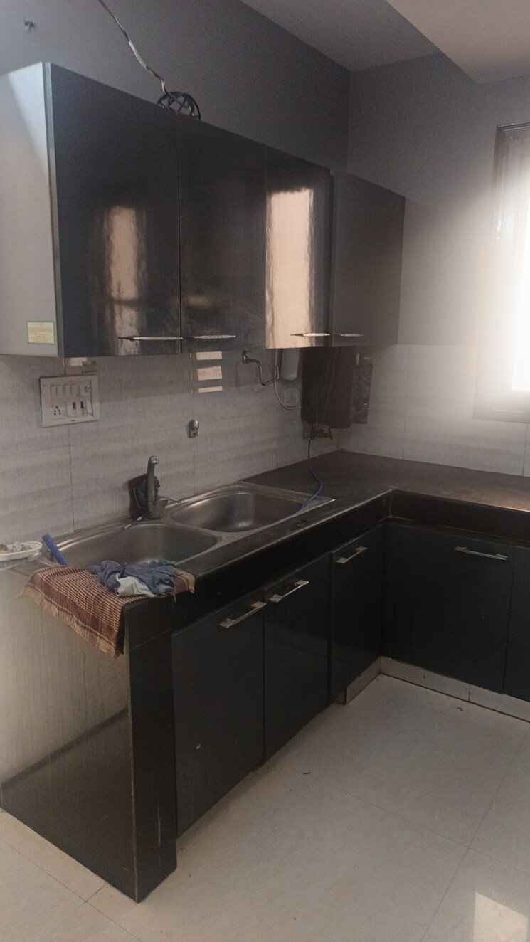 Kitchen, patel nagar 3 Bedroom 1900 Sq.Ft. Builder Floor In Patel Nagar Delhi 8804717
